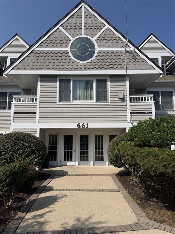 661 Lowell St #17 in Lexington