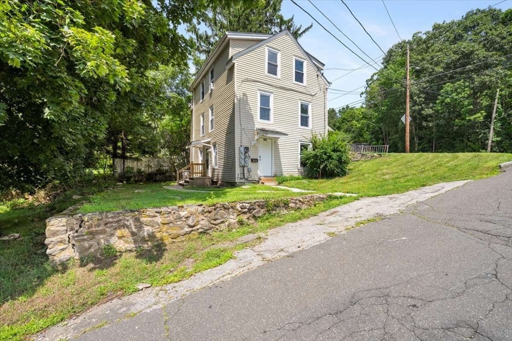 165 Pleasant St. in Worcester