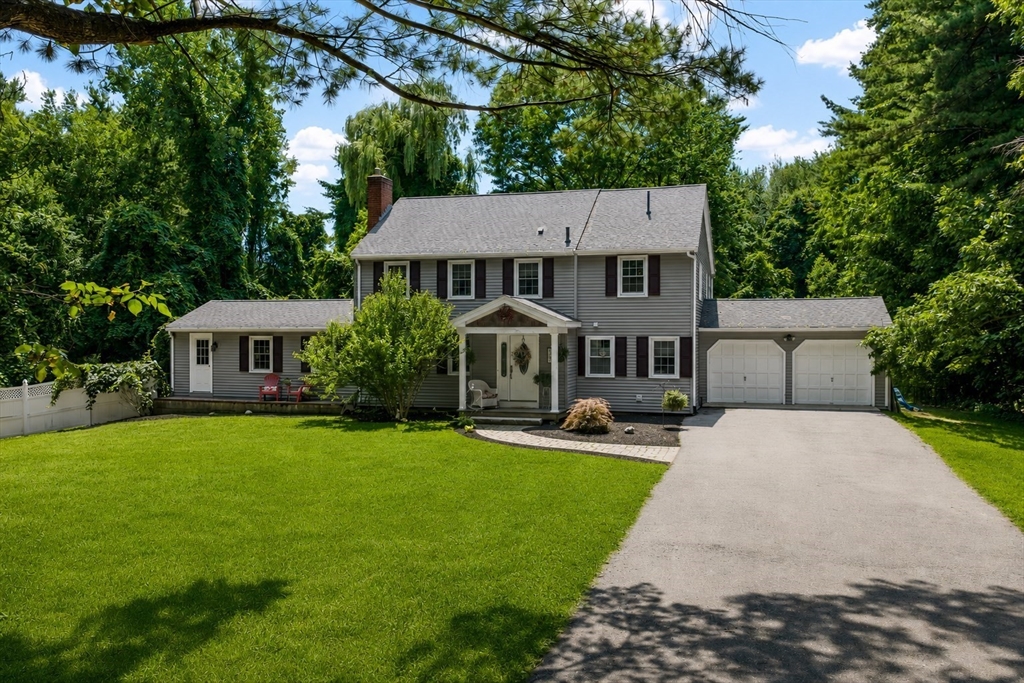 287 Northfield Rd in Lunenburg