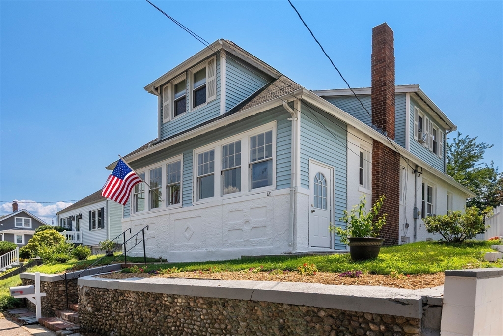 18 Kiely Rd in Dedham
