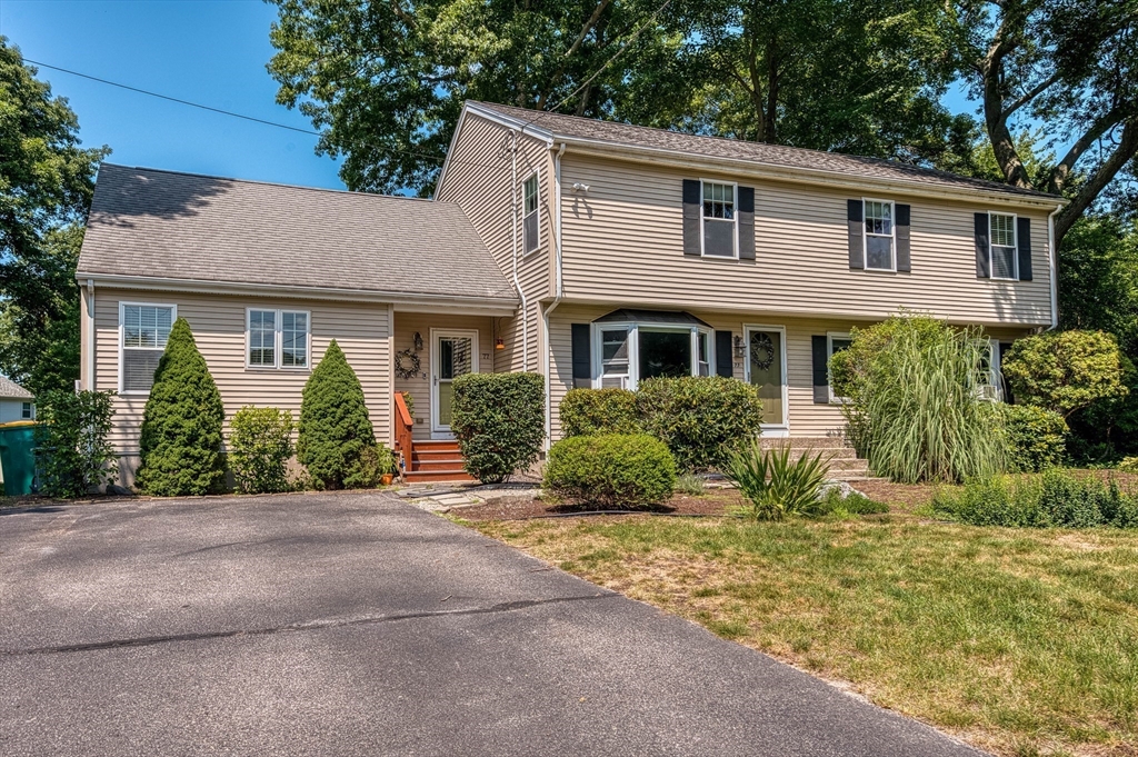 77 Oakcrest Drive in North Attleboro
