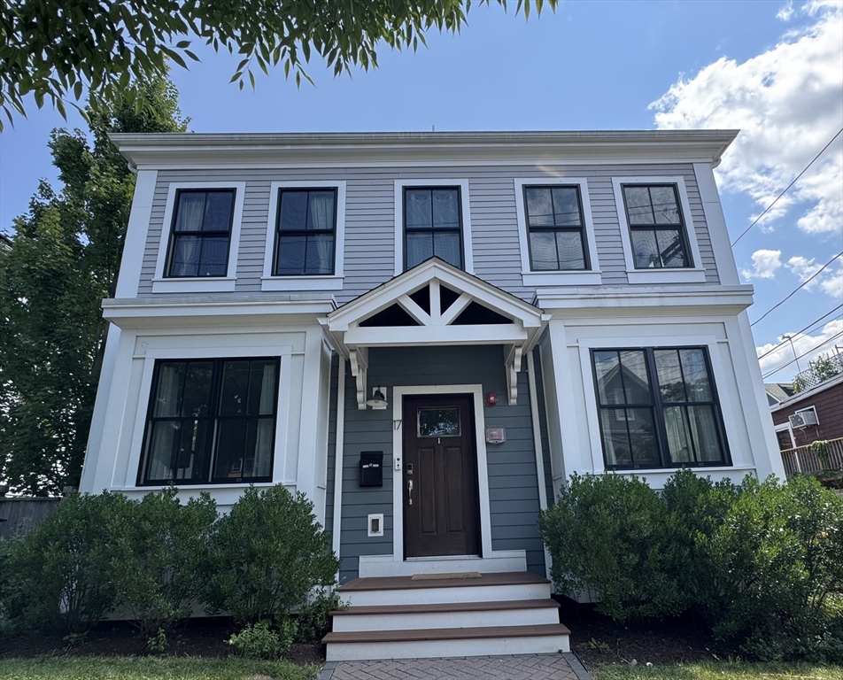 17 Porter St U:1 in Somerville