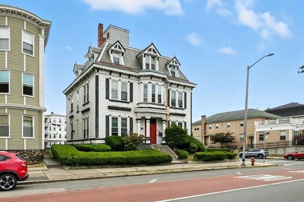 121 N Common in Lynn