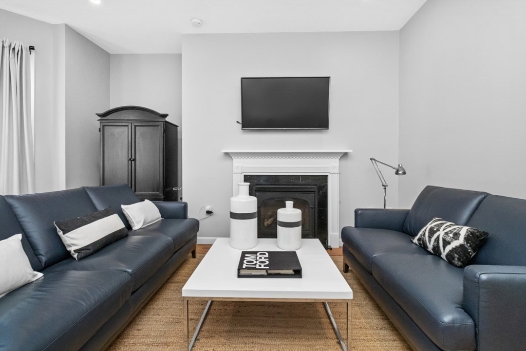 595 East 4th St #1 in Boston