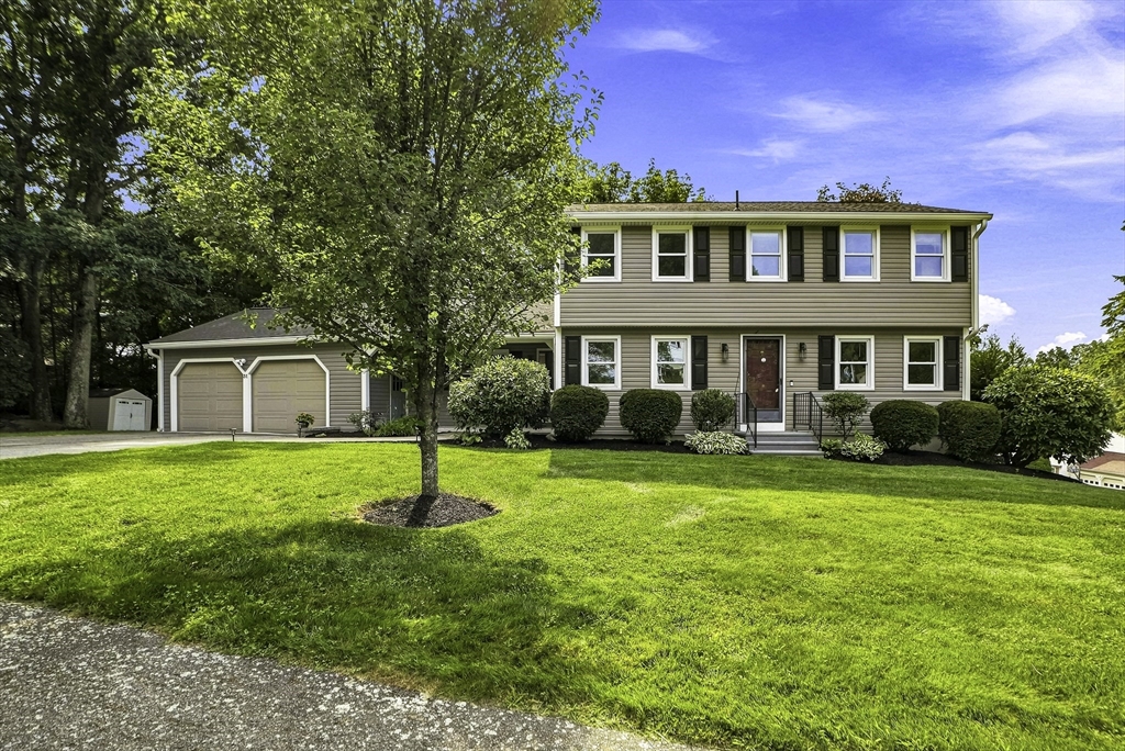 31 Lexington Road in Shrewsbury