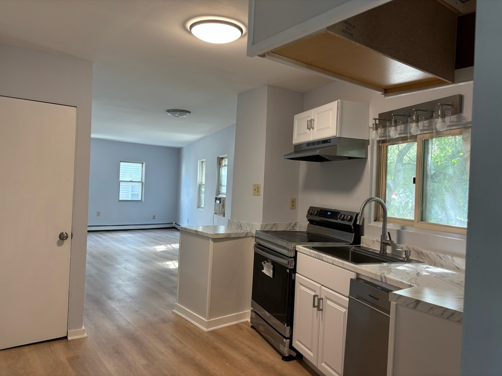 17 Howell Ct. in Chelsea