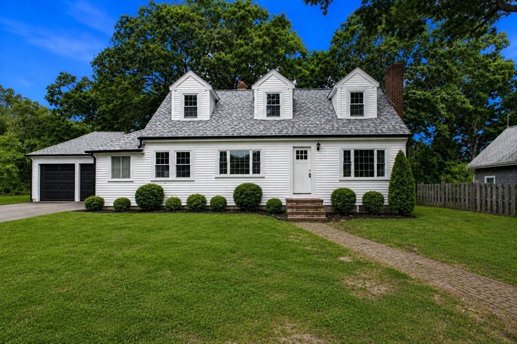 17 Winthrop Rd in Plymouth