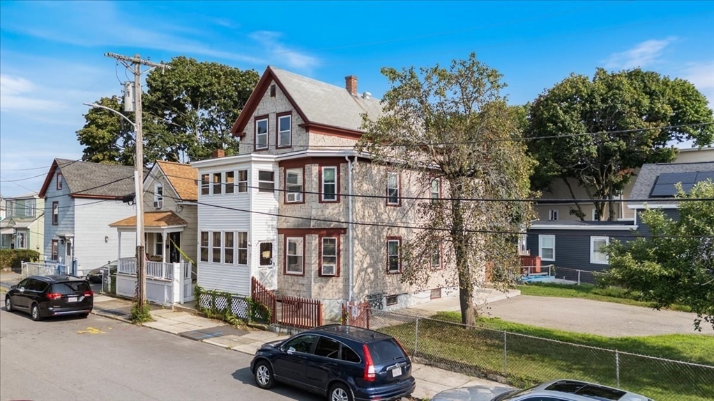 14 Atkinson St in Lawrence