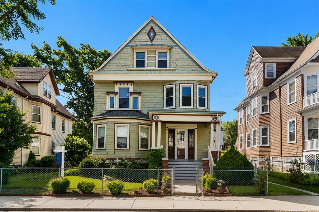54 Tonawanda St in Dorchester Center