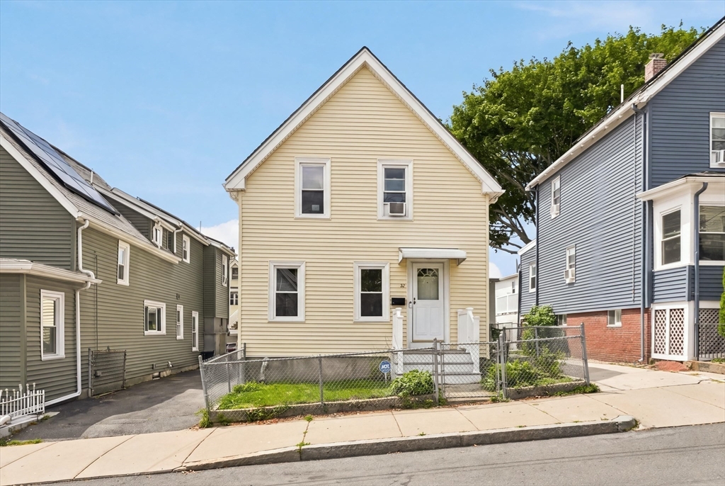32 Villa Ave in Everett