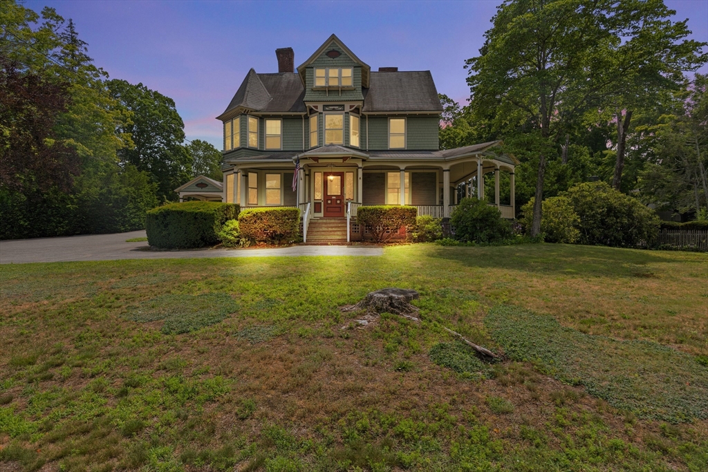 236 Winthrop St in Taunton