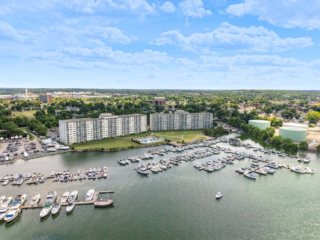 100 Cove Way #802 in Quincy
