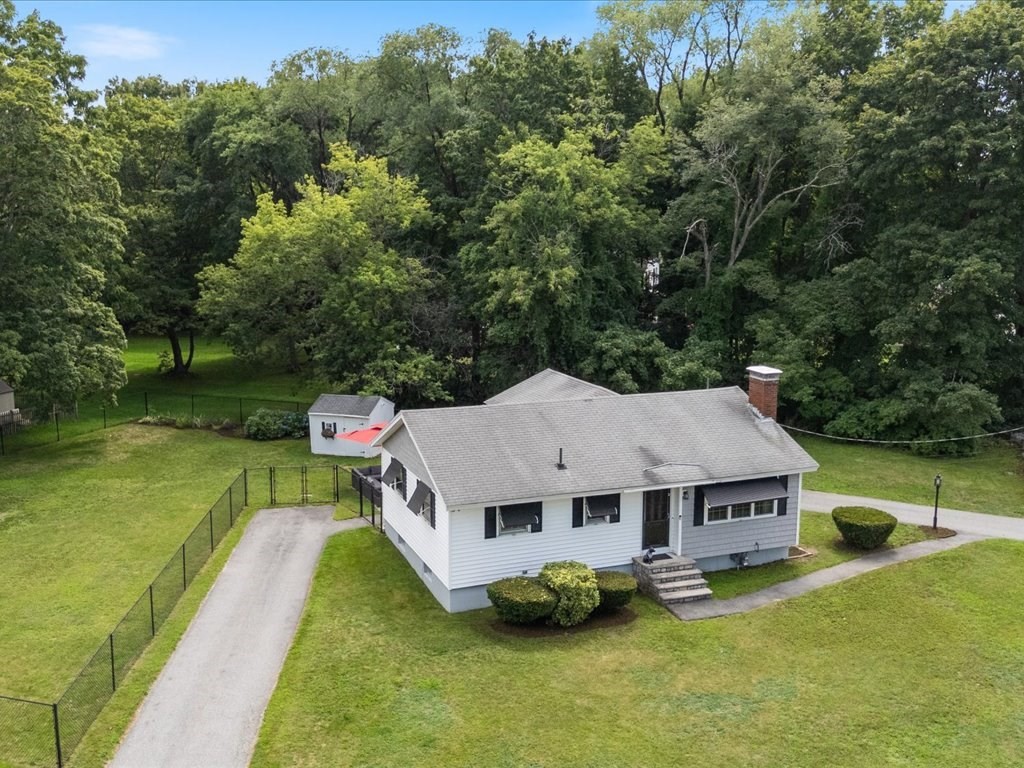 3 Michael Rd in Dracut