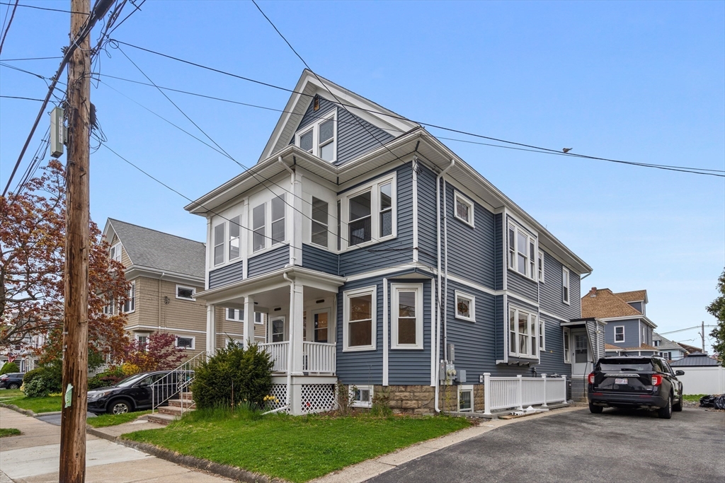 35 Farragut Ave #35 in Medford