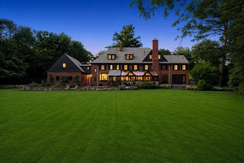372 Warren St in Brookline