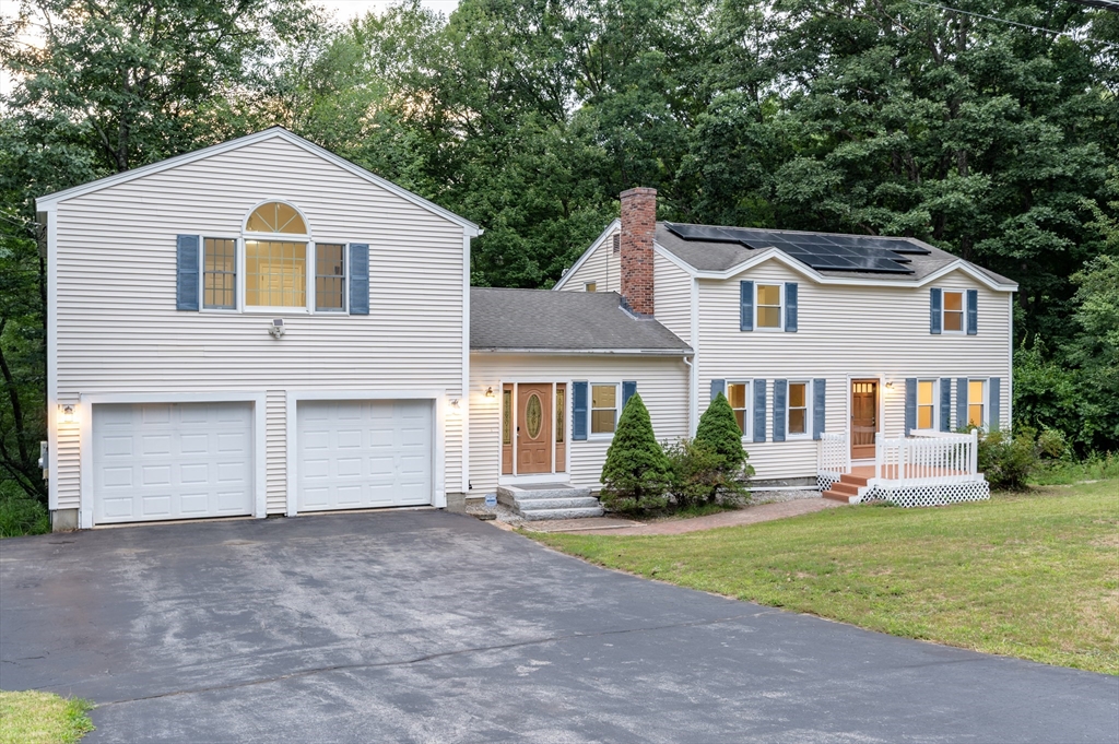 88 Forrest Rd in Westford