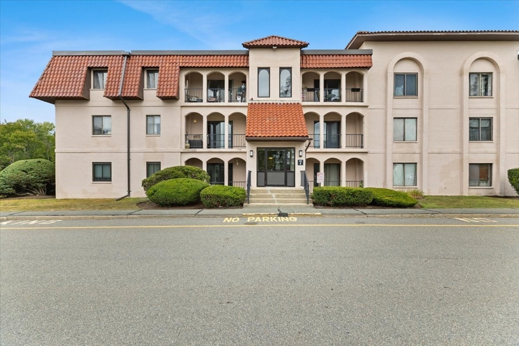 685 Oak St #7-12 in Brockton