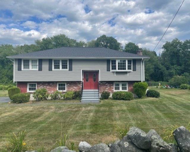 511 Trull Rd in Tewksbury