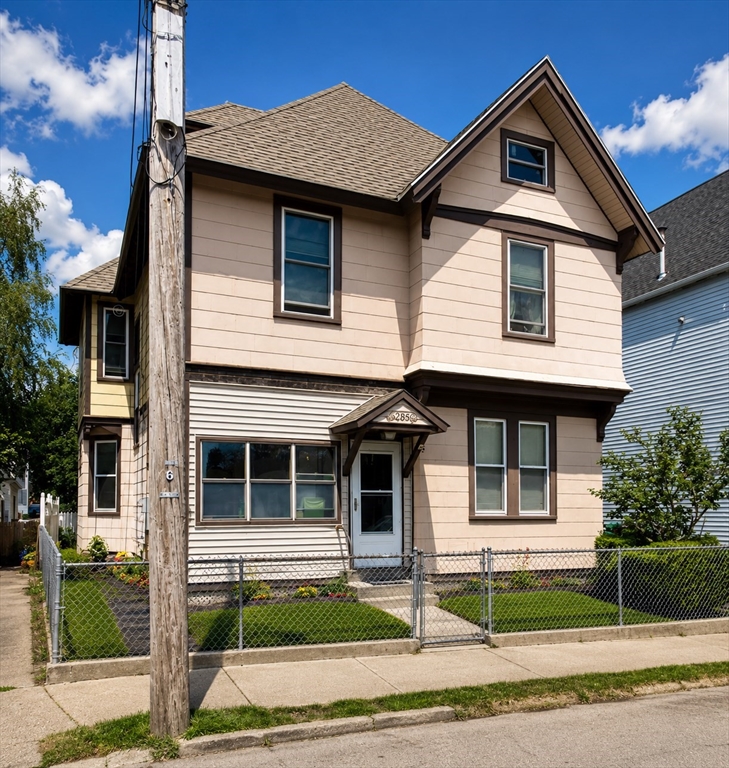 70 Third St in Lowell