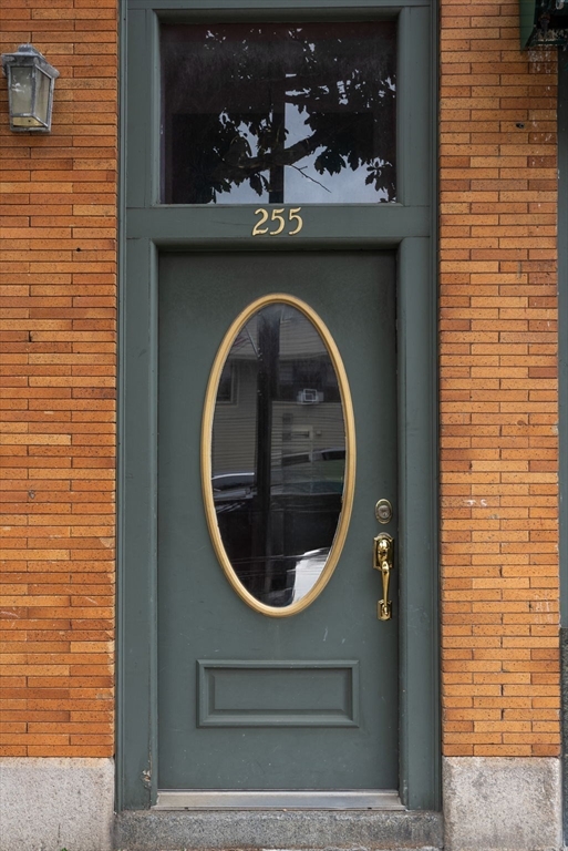 253-255 Main St. #2 in Charlestown