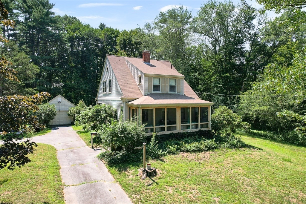 53 Elmwood Rd in Wellesley Hills