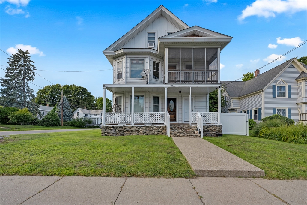 189 Walnut St in Leominster
