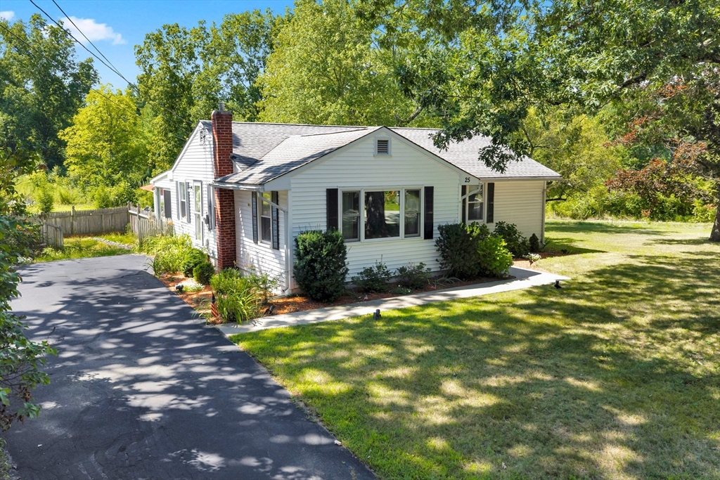 25 Pullard Rd in Grafton