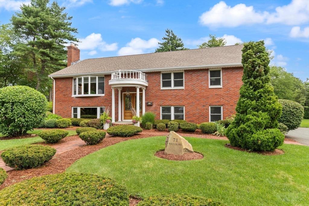 71 Poulos Rd in Braintree
