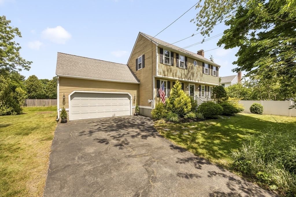 4 Ocean Ave in Newburyport