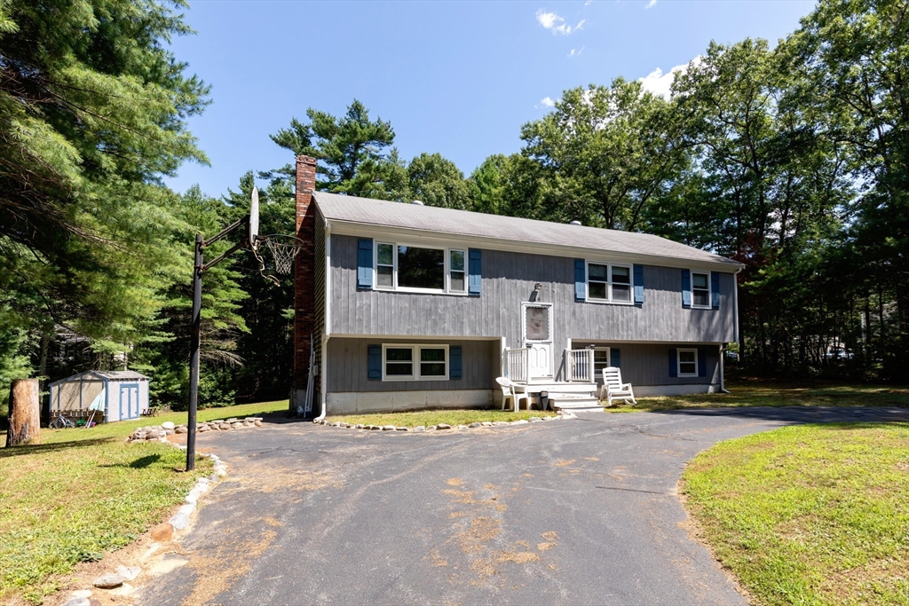 49 Forest St in Carver