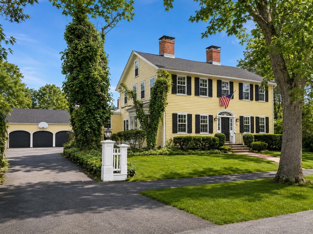 49 Salem St in Andover