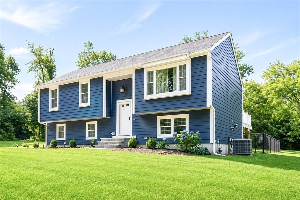 174 BENT ST in Franklin