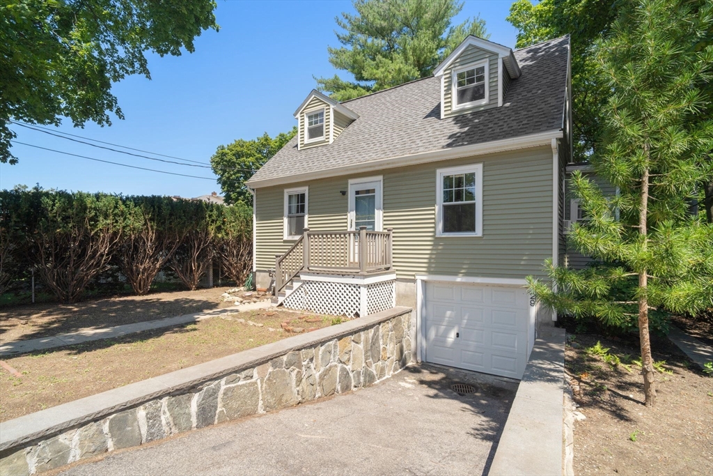 29 Laurel St. in Arlington