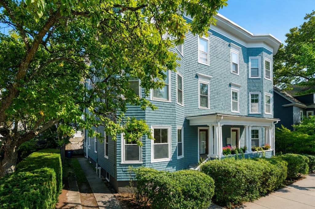 503 Huron Avenue #4 in Cambridge