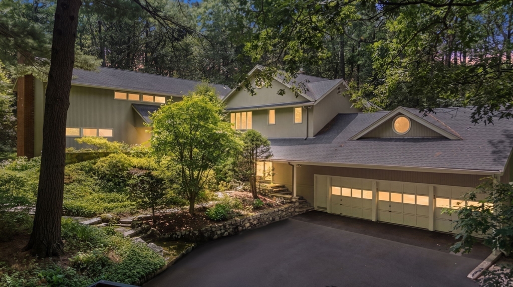 26 Cart Path Road in Weston