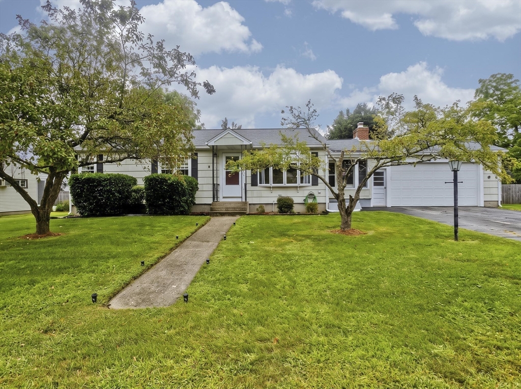 14 Bliss Rd in Bellingham