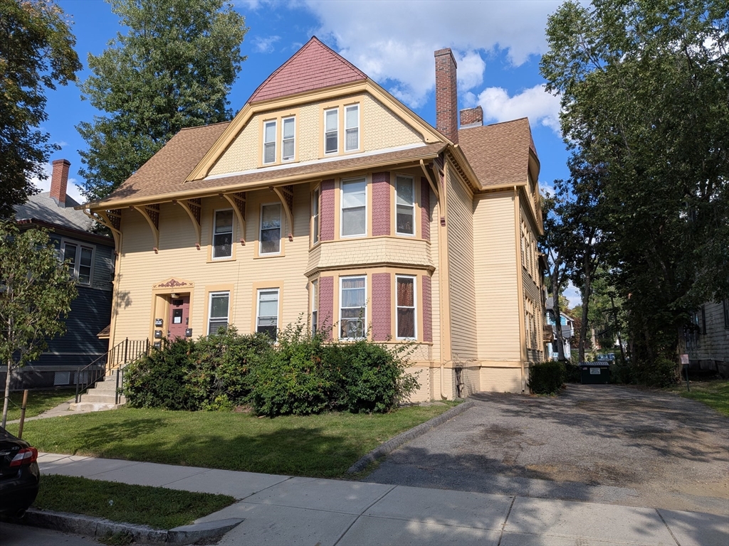 28 Sever St in Worcester
