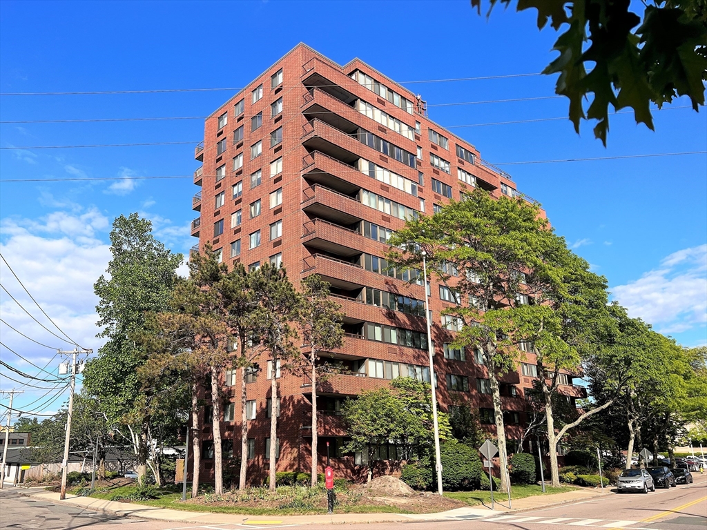 77 Adams St #- 610 in Quincy