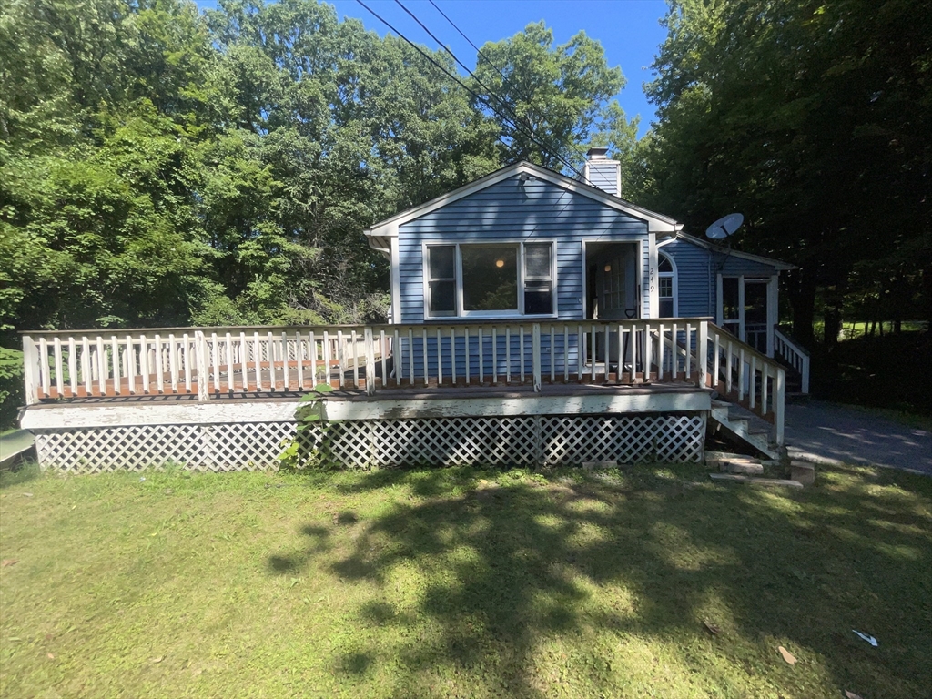 249 Granite St in Leominster