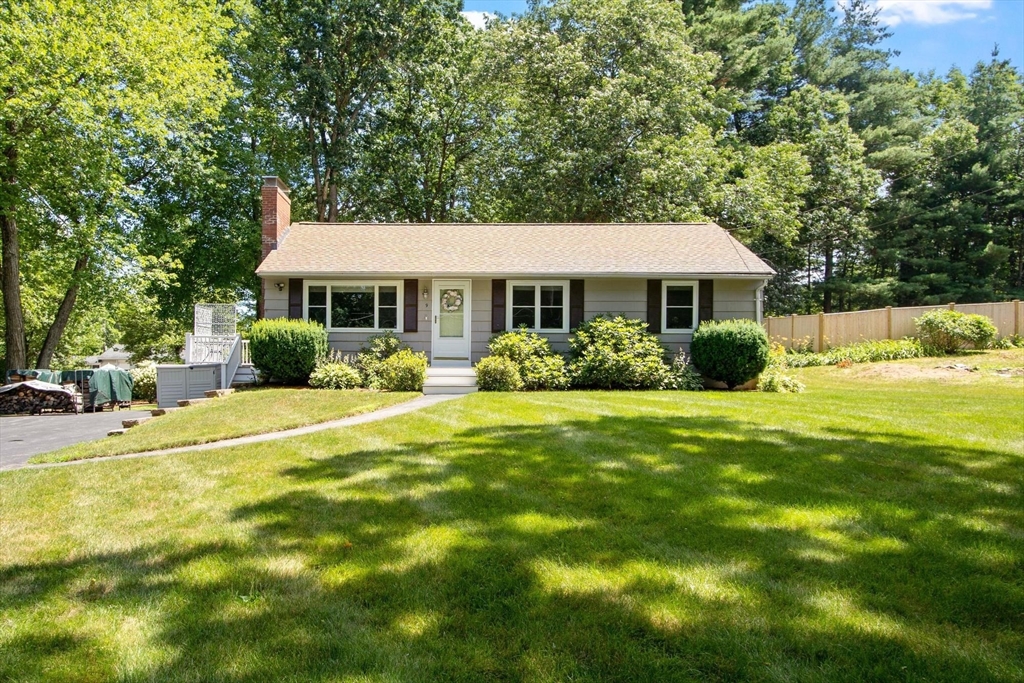 9 Elm Road in Westford
