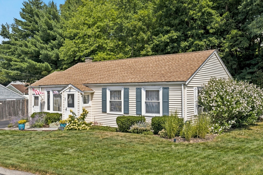 45 Old Country Way in Weymouth