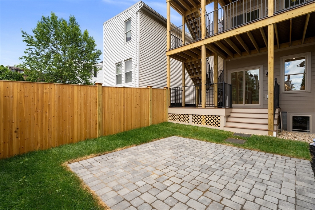 17 Princeton St #1A in Boston