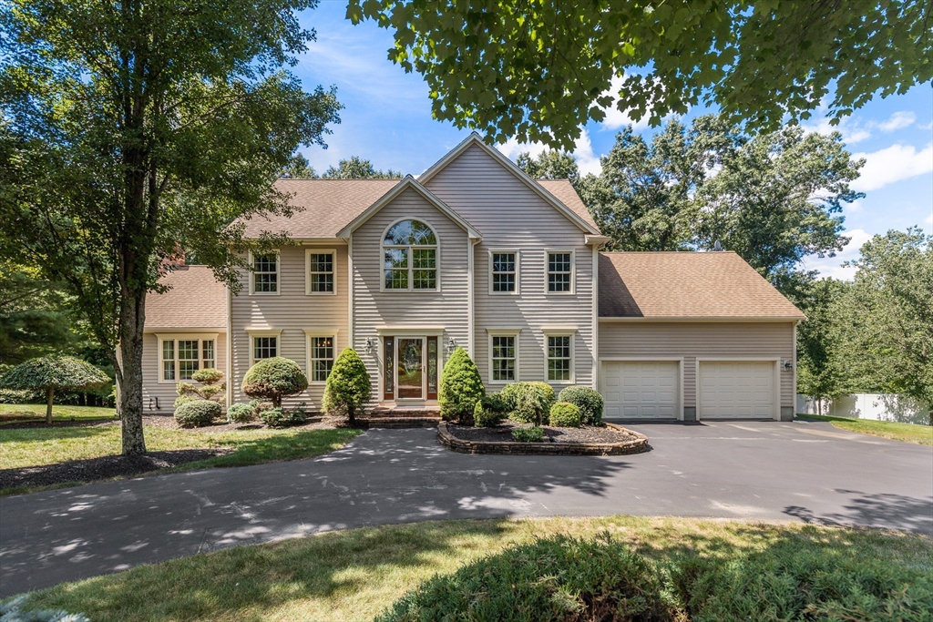 90 Northridge Dr in East Bridgewater