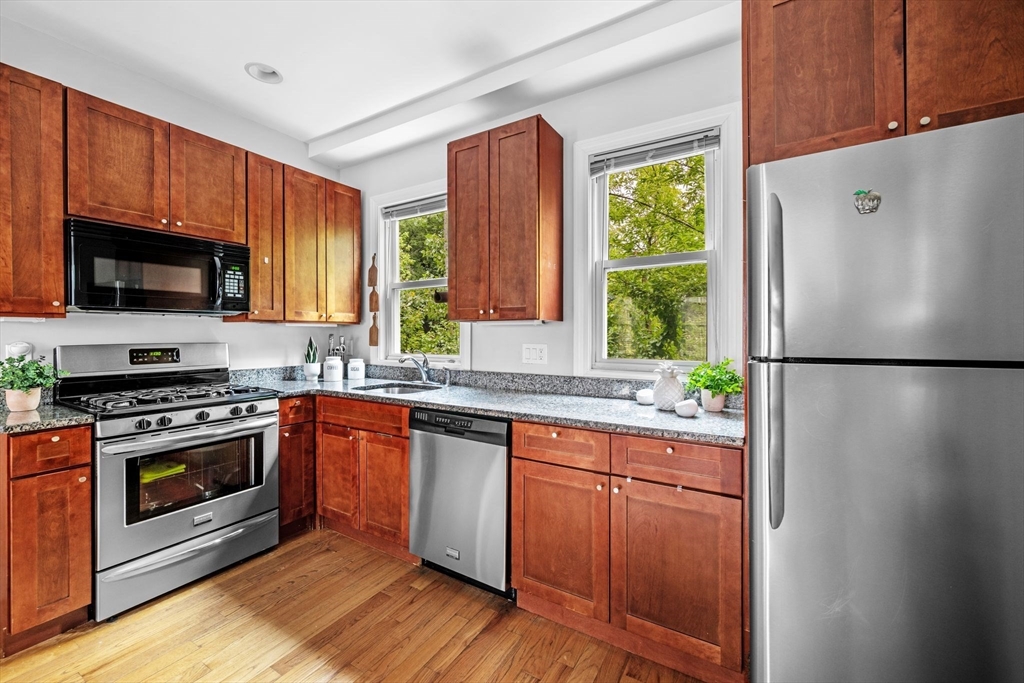 33 Plainfield St #2 in Jamaica Plain