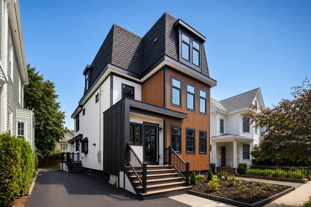 167 Albion St in Somerville