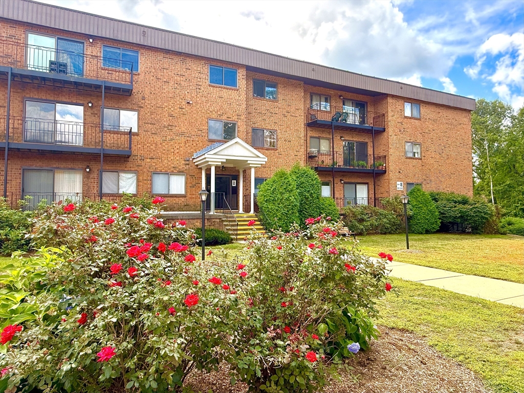 181 Littleton Rd #212 in Chelmsford
