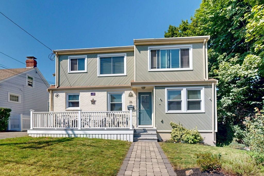 26 George St in Winthrop