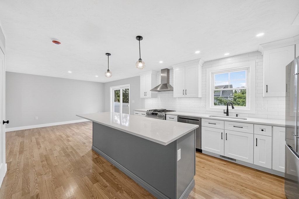 16 Neillian Way #16 in Bedford