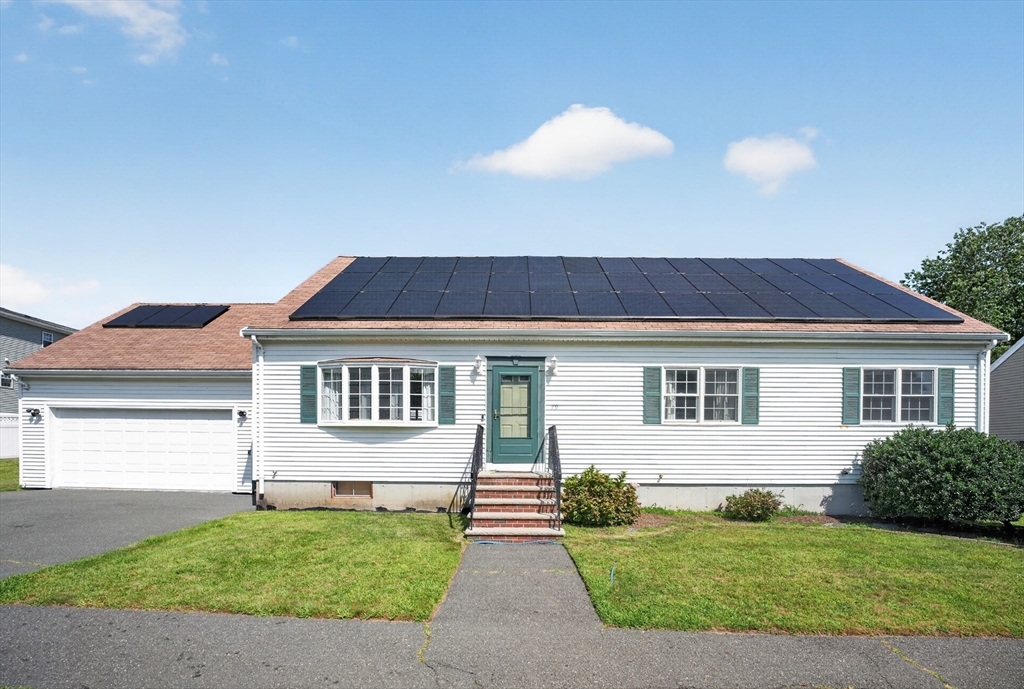 79 Emerald Dr in Lynn