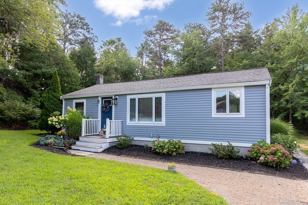 25 King Ave in Plymouth